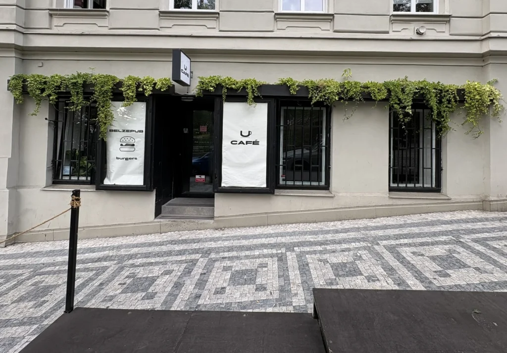 Belzepub — fotografie