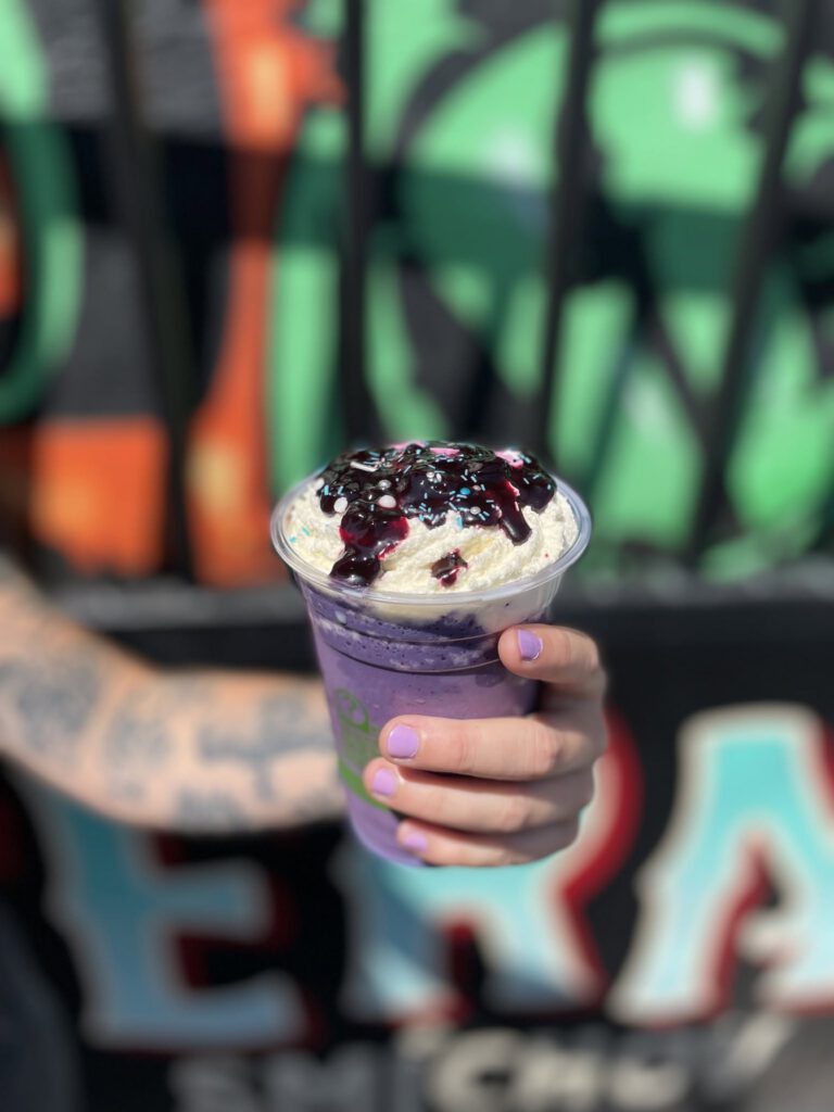 Vegan ice cream & coffee — photos